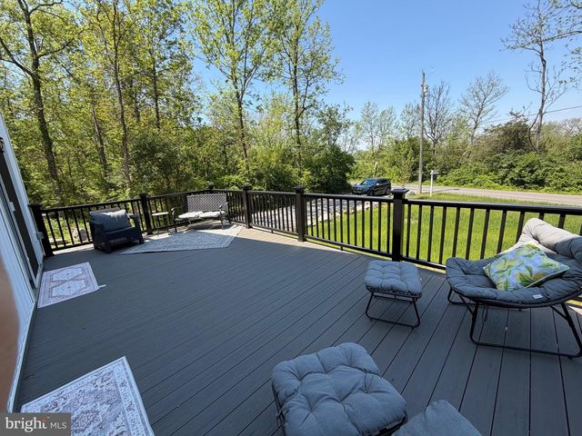 436 SUMMERVILLE RD, Boyce, VA 22620