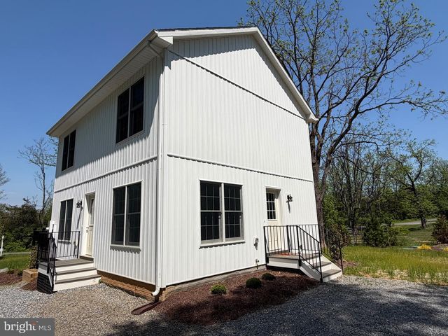 436 SUMMERVILLE RD, Boyce, VA 22620