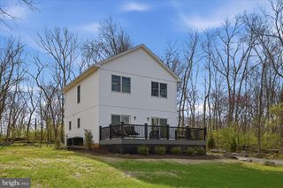 436 SUMMERVILLE RD, Boyce, VA 22620