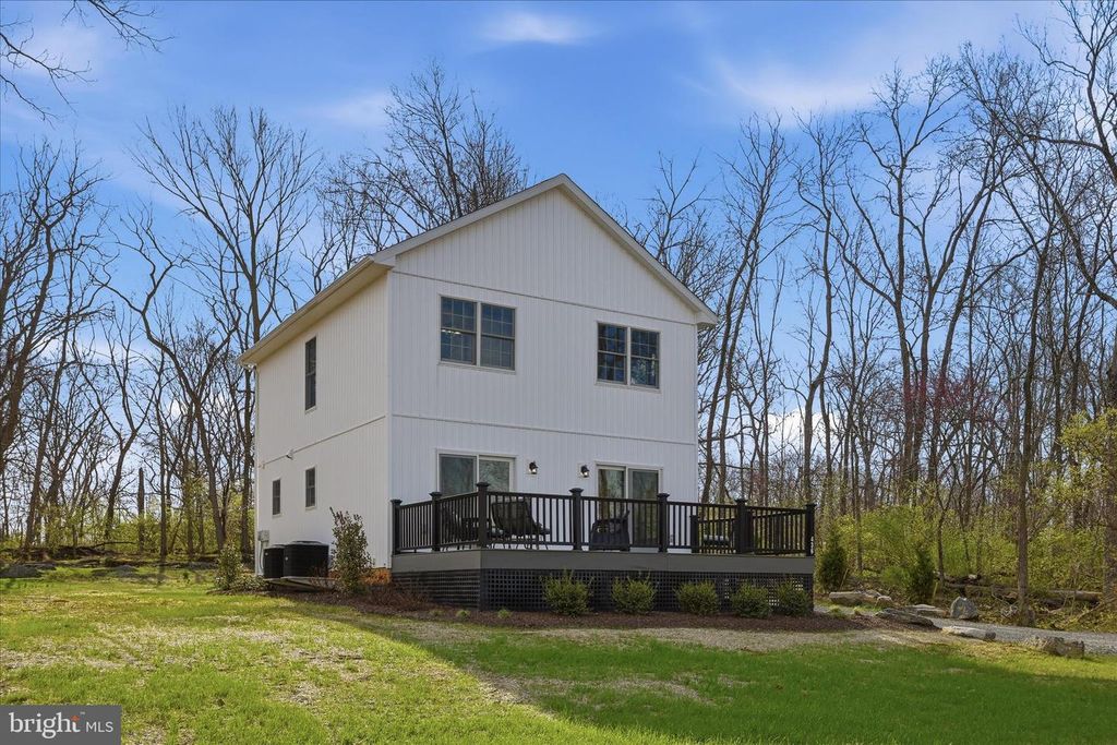 436 SUMMERVILLE RD, Boyce, VA 22620