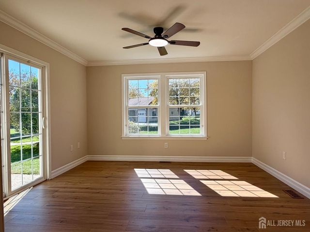 10 Betsy Ross Drive B, Monroe, NJ 08831