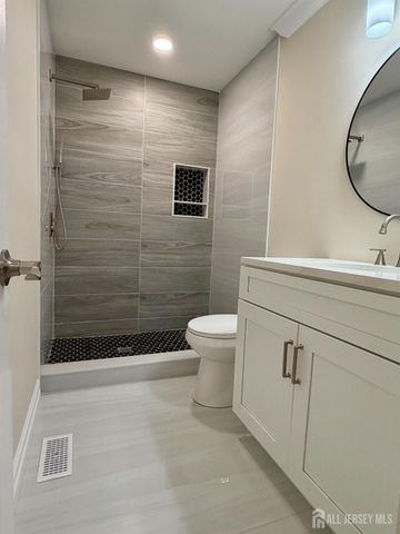 10 Betsy Ross Drive B, Monroe, NJ 08831