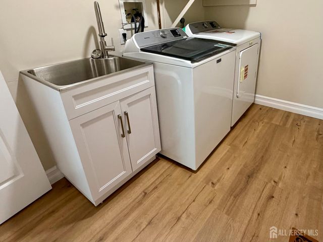 10 Betsy Ross Drive B, Monroe, NJ 08831