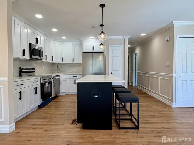10 Betsy Ross Drive B, Monroe, NJ 08831