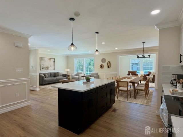 10 Betsy Ross Drive B, Monroe, NJ 08831
