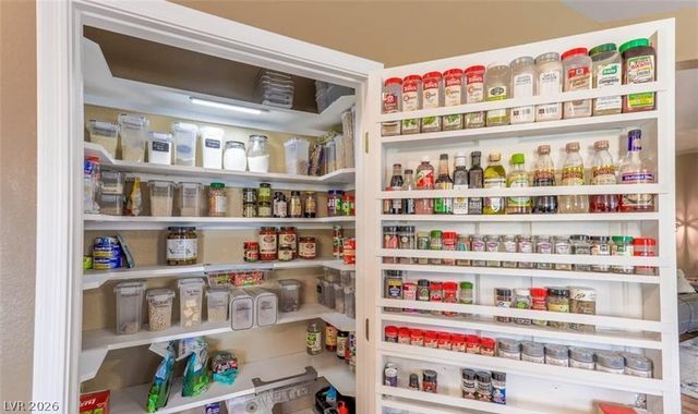 7800 Four Seasons Drive, Las Vegas, NV 89129