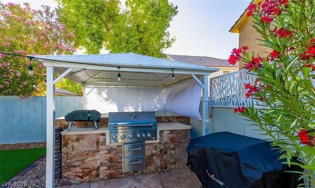 7800 Four Seasons Drive, Las Vegas, NV 89129