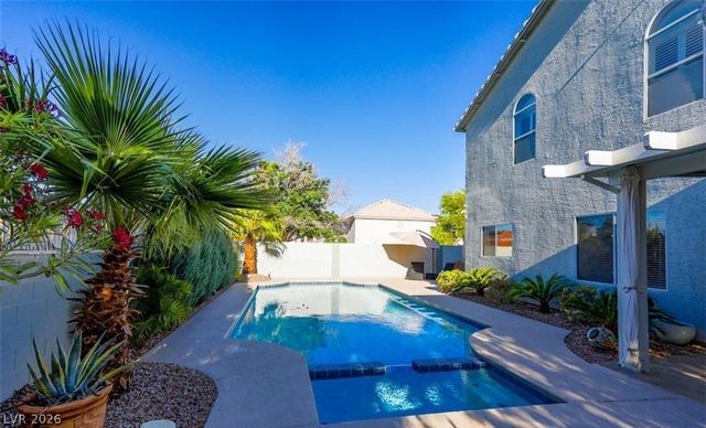 7800 Four Seasons Drive, Las Vegas, NV 89129