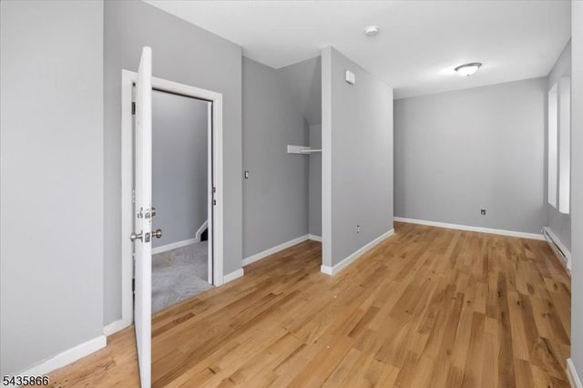 422 18th Avenue, Newark City, NJ 07108