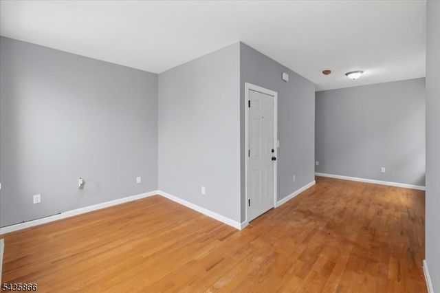 422 18th Avenue, Newark City, NJ 07108