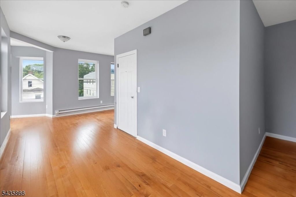 422 18th Avenue, Newark City, NJ 07108 — photo 3