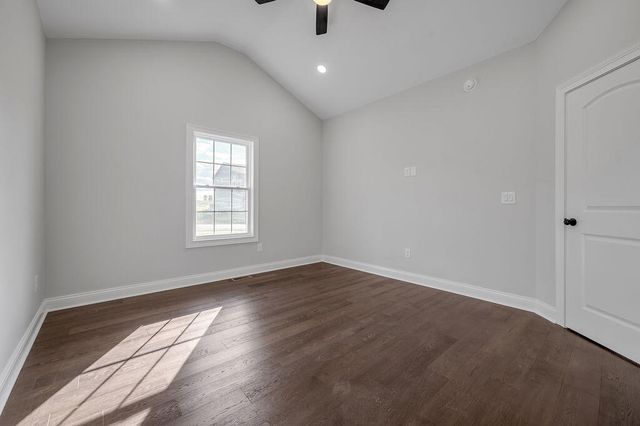 109 Linzi Way, Paris, KY 40361