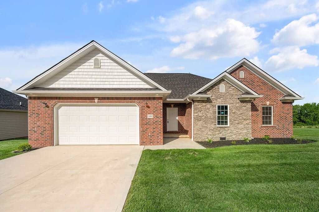 109 Linzi Way, Paris, KY 40361