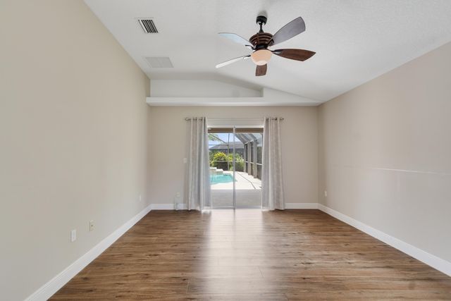 1025 SOUTHLAKES Way SW, Vero Beach, FL 32968