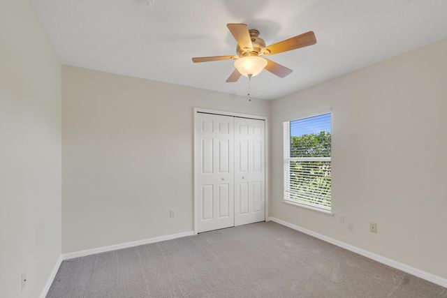 1025 SOUTHLAKES Way SW, Vero Beach, FL 32968