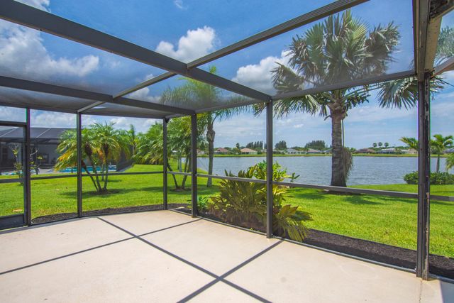 1025 SOUTHLAKES Way SW, Vero Beach, FL 32968