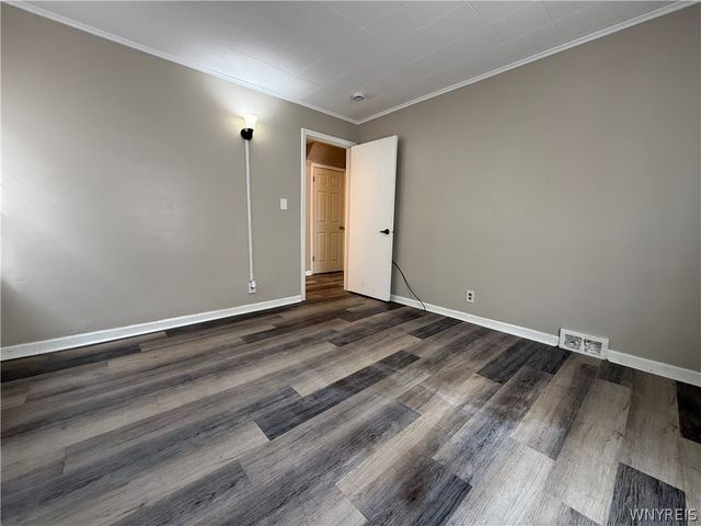 2456 South Avenue, Niagara Falls, NY 14305