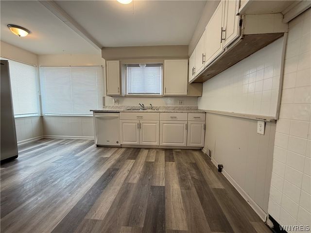 2456 South Avenue, Niagara Falls, NY 14305