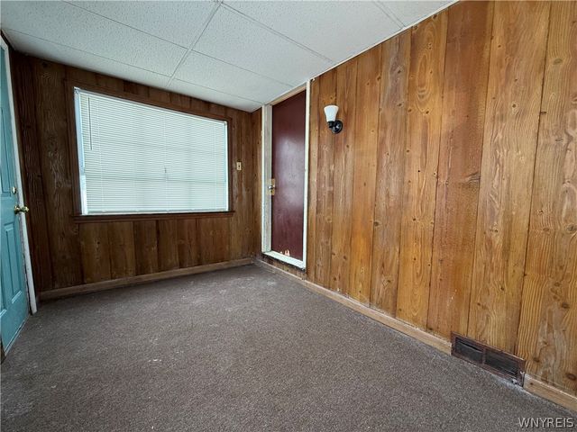 2456 South Avenue, Niagara Falls, NY 14305