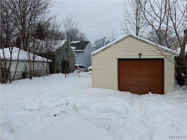 2456 South Avenue, Niagara Falls, NY 14305