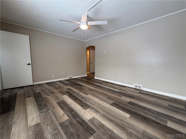 2456 South Avenue, Niagara Falls, NY 14305