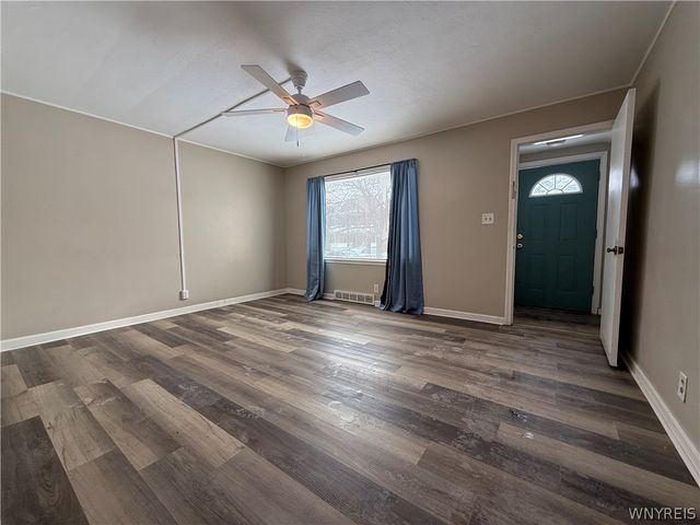 2456 South Avenue, Niagara Falls, NY 14305