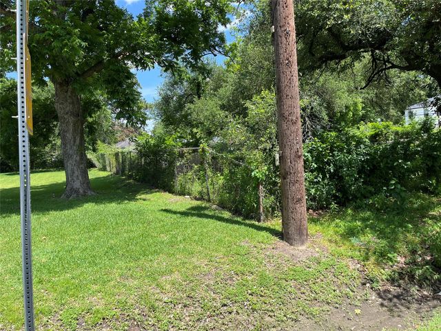 6700 Sandra St Street, Houston, TX 77028
