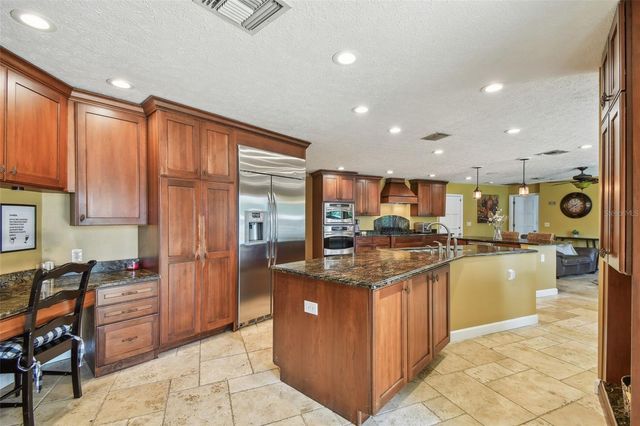 16205 SENTRY WOOD COURT, Odessa, FL 33556