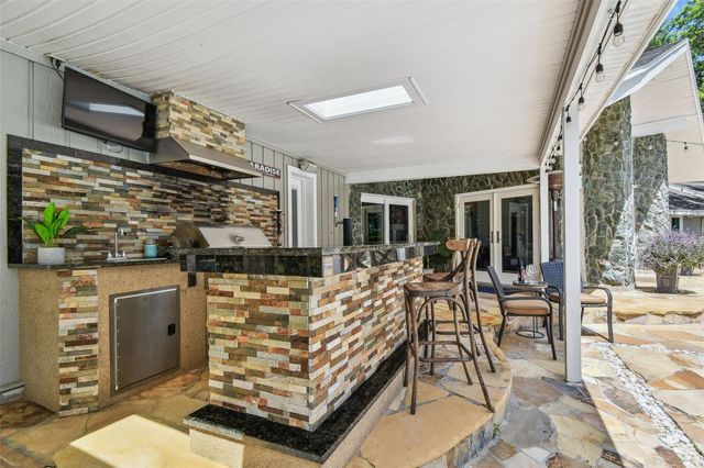 16205 SENTRY WOOD COURT, Odessa, FL 33556