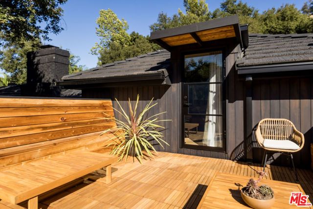 3860 Kingswood Road, Sherman Oaks, CA 91403