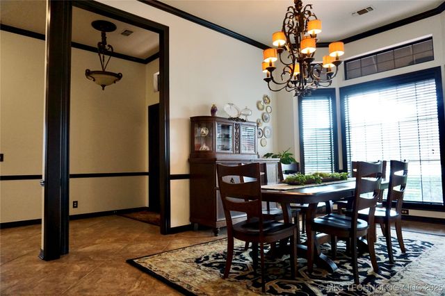 712 Franklin Court, Ardmore, OK 73401