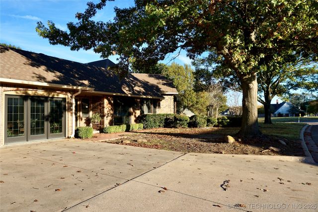 712 Franklin Court, Ardmore, OK 73401