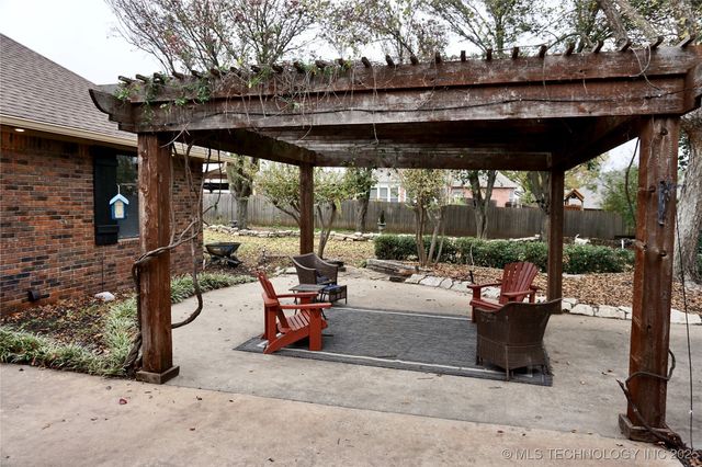 712 Franklin Court, Ardmore, OK 73401