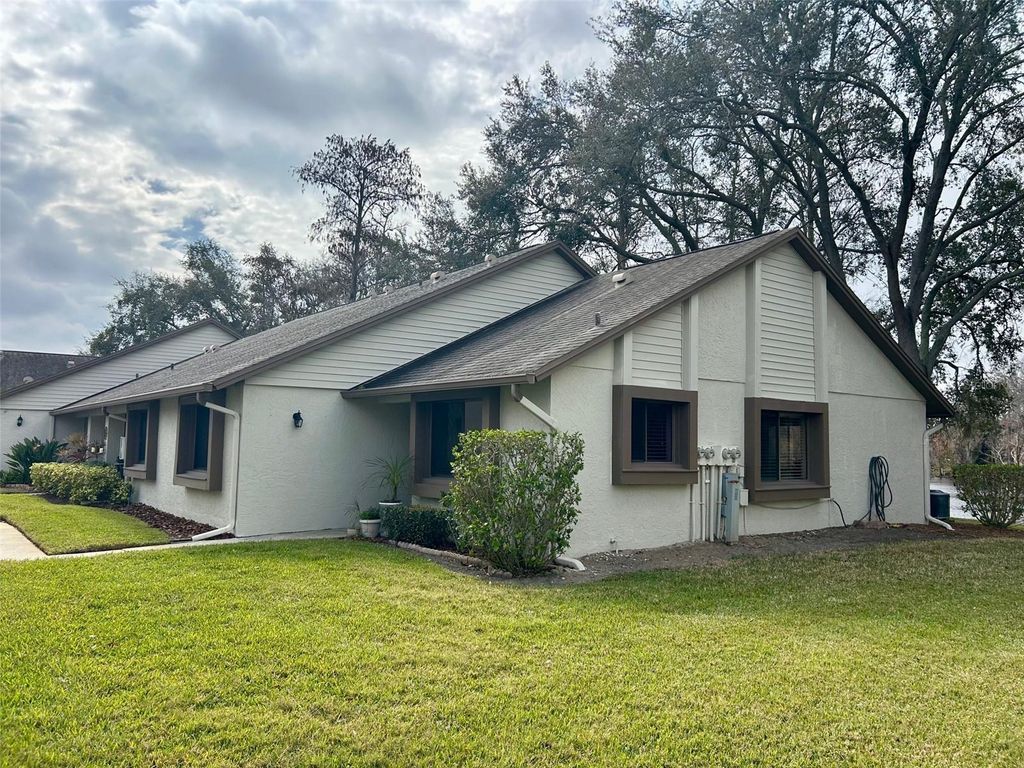 2584 LAURELWOOD DRIVE 15C, Clearwater, FL 33763