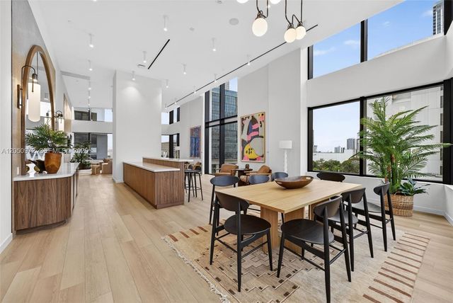 225 N Miami Ave 308, Miami, FL 33128