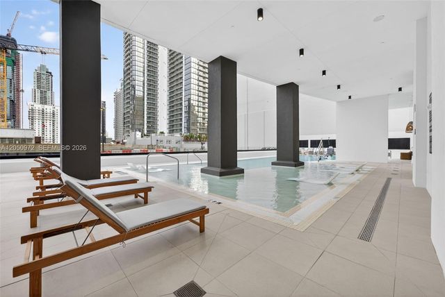 225 N Miami Ave 308, Miami, FL 33128