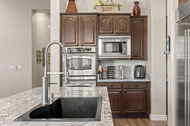 41619 N RIVER BEND Road, Anthem, AZ 85086