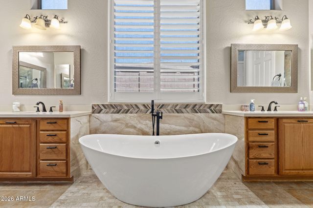 41619 N RIVER BEND Road, Anthem, AZ 85086