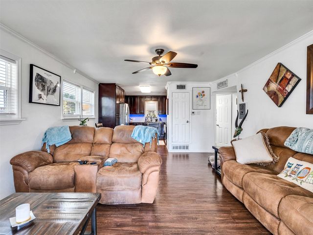 16614 Jamaica Inn Road, Jamaica Beach, TX 77554