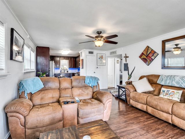 16614 Jamaica Inn Road, Jamaica Beach, TX 77554