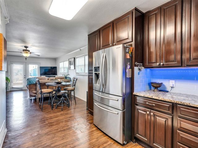 16614 Jamaica Inn Road, Jamaica Beach, TX 77554