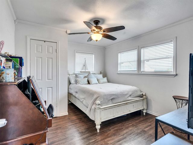 16614 Jamaica Inn Road, Jamaica Beach, TX 77554