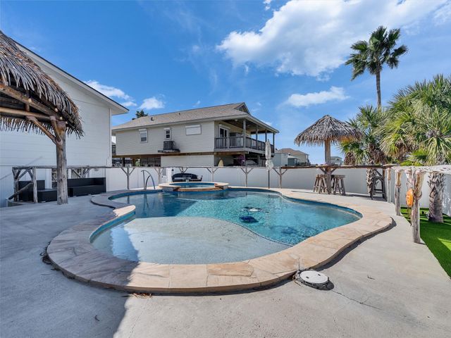 16614 Jamaica Inn Road, Jamaica Beach, TX 77554