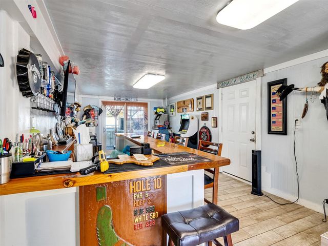 16614 Jamaica Inn Road, Jamaica Beach, TX 77554