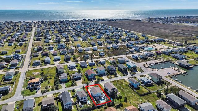 16614 Jamaica Inn Road, Jamaica Beach, TX 77554