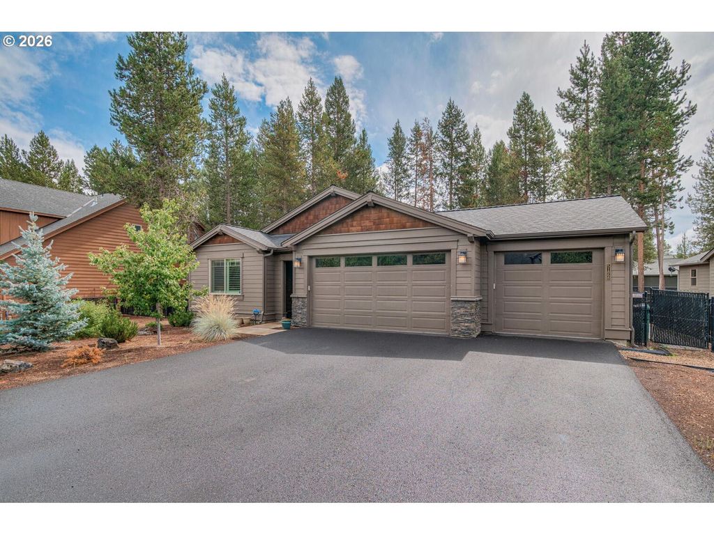 51868 TRAPPER GEORGE Ln, La Pine, OR 97739