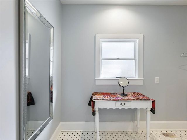 19 Fourth Street, Gainesville, GA 30504