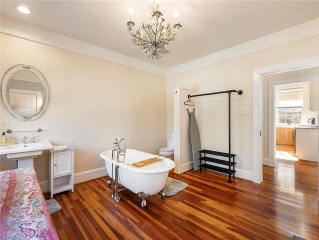 19 Fourth Street, Gainesville, GA 30504