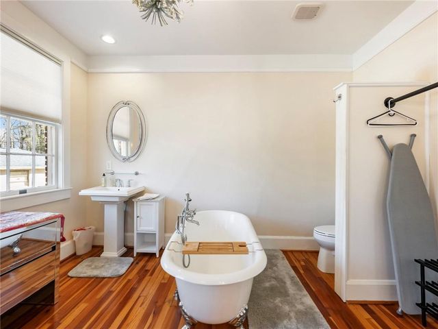 19 Fourth Street, Gainesville, GA 30504