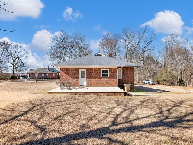 19 Fourth Street, Gainesville, GA 30504